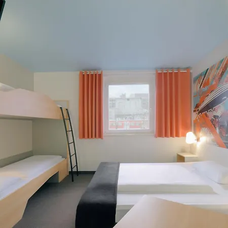 Отель B&B Hotel Boeblingen