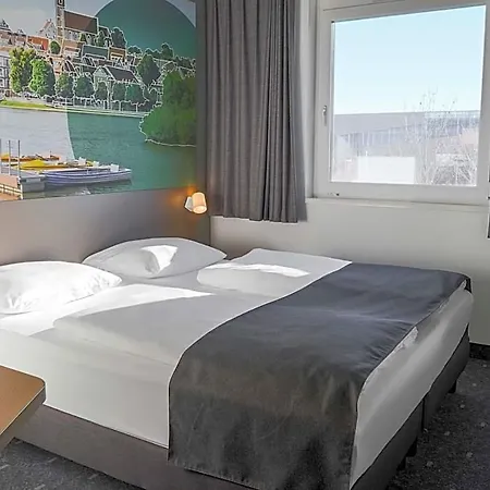 B&B Hotel Boeblingen 3*