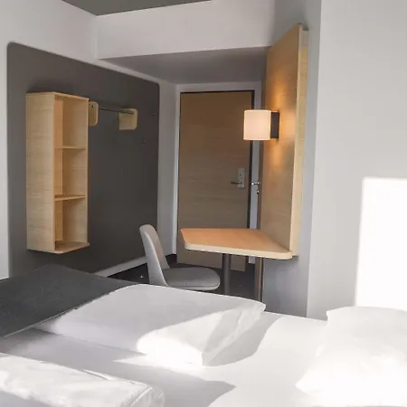 B&B Hotel Boeblingen 3*